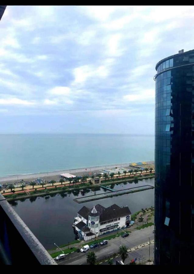 Apartment Merab1 Orbi City Batumi Bagian luar foto